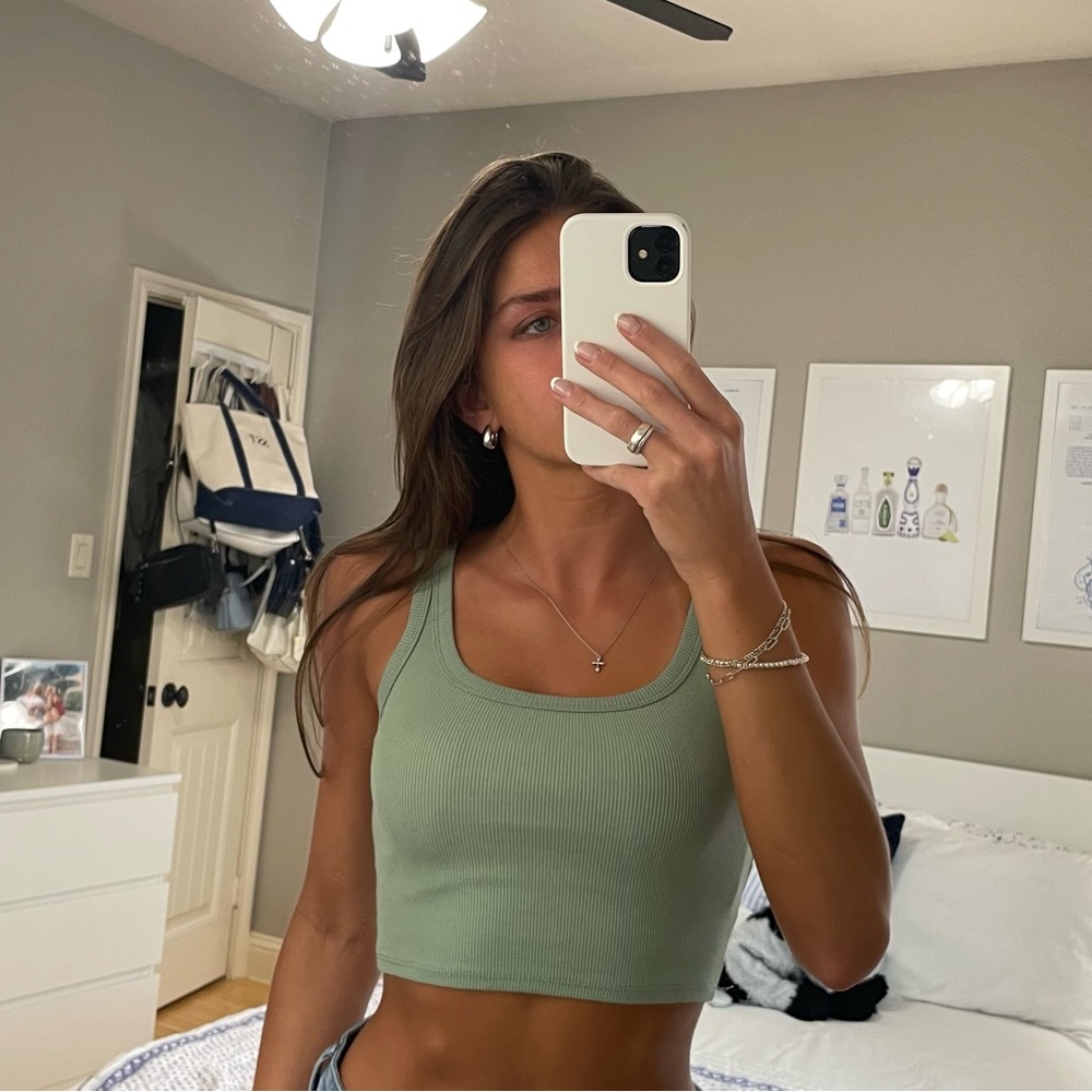 Stylish Green Ribbed Tank Top
